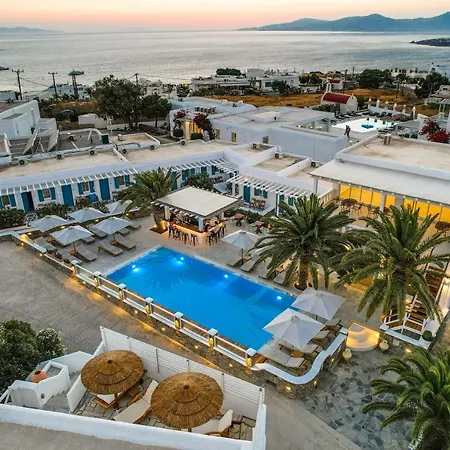 Petinaros Hotell 4*