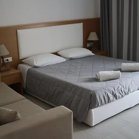 Hotell Petinaros