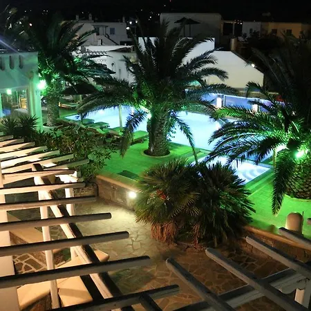 Hotell Petinaros 4*
