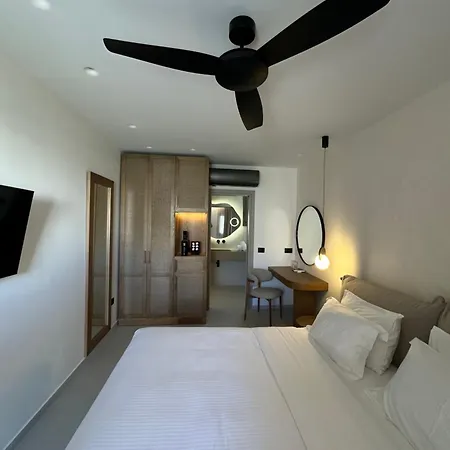 Petinaros Hotell 4*