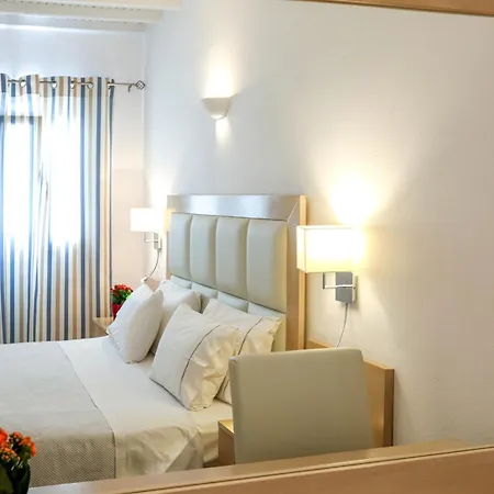 Hotell Petinaros 4*