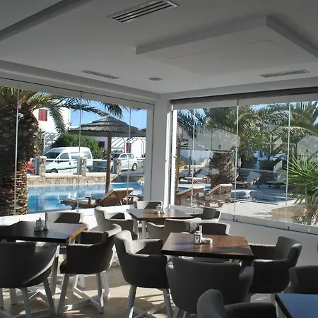 Hotell Petinaros 4*